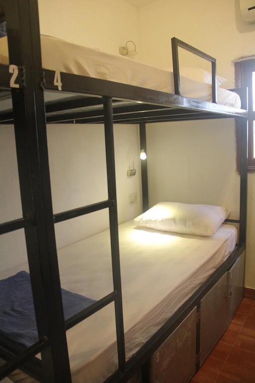 Lpq Backpackers Hostel Луанг Прабанг Стая снимка