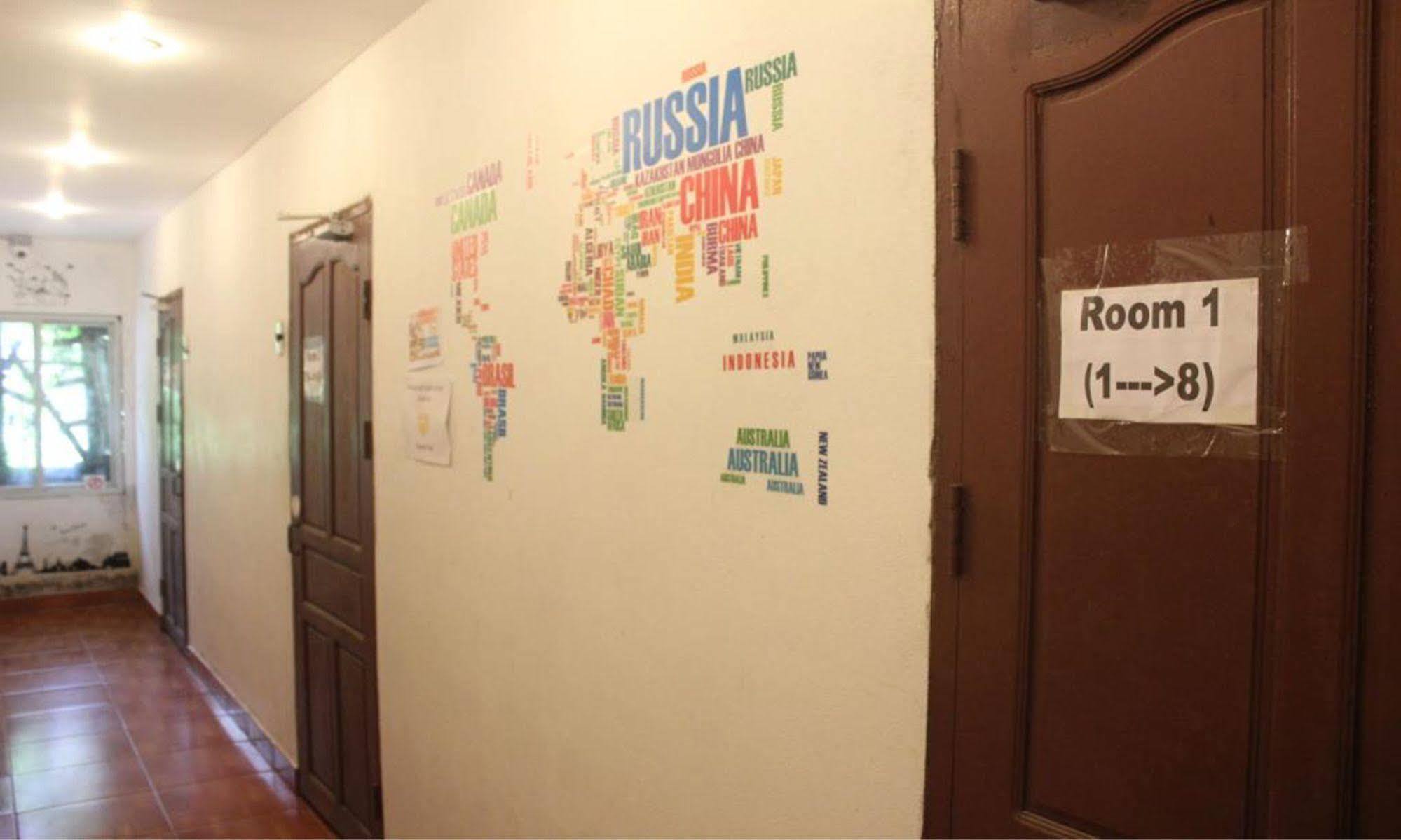 Lpq Backpackers Hostel Луанг Прабанг Екстериор снимка